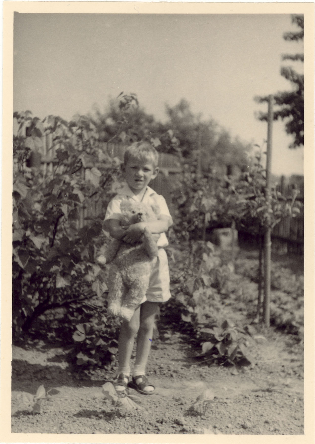 Uwe mit seinem Teddy