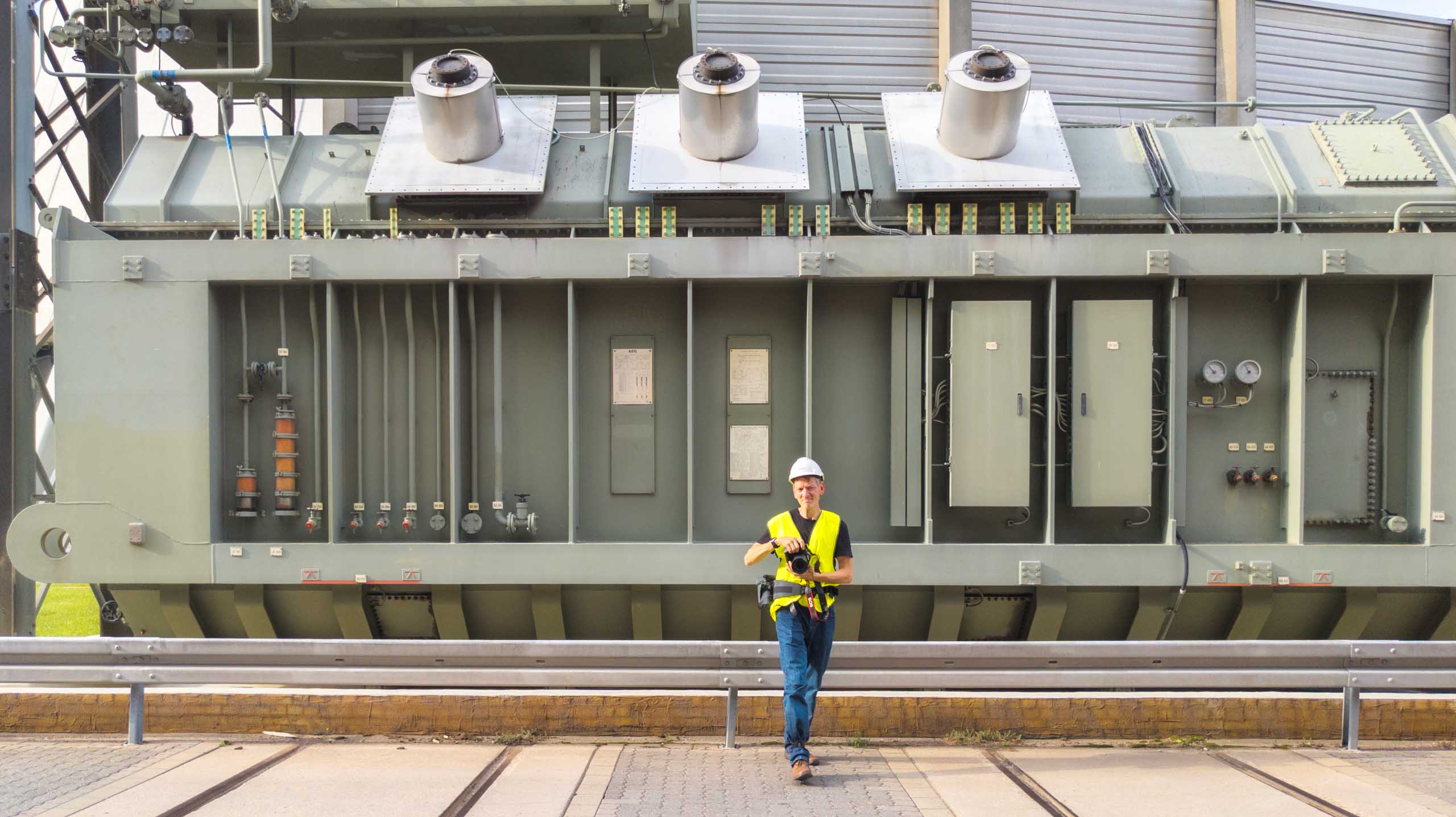 450 MW Trafo mit Trafobauer