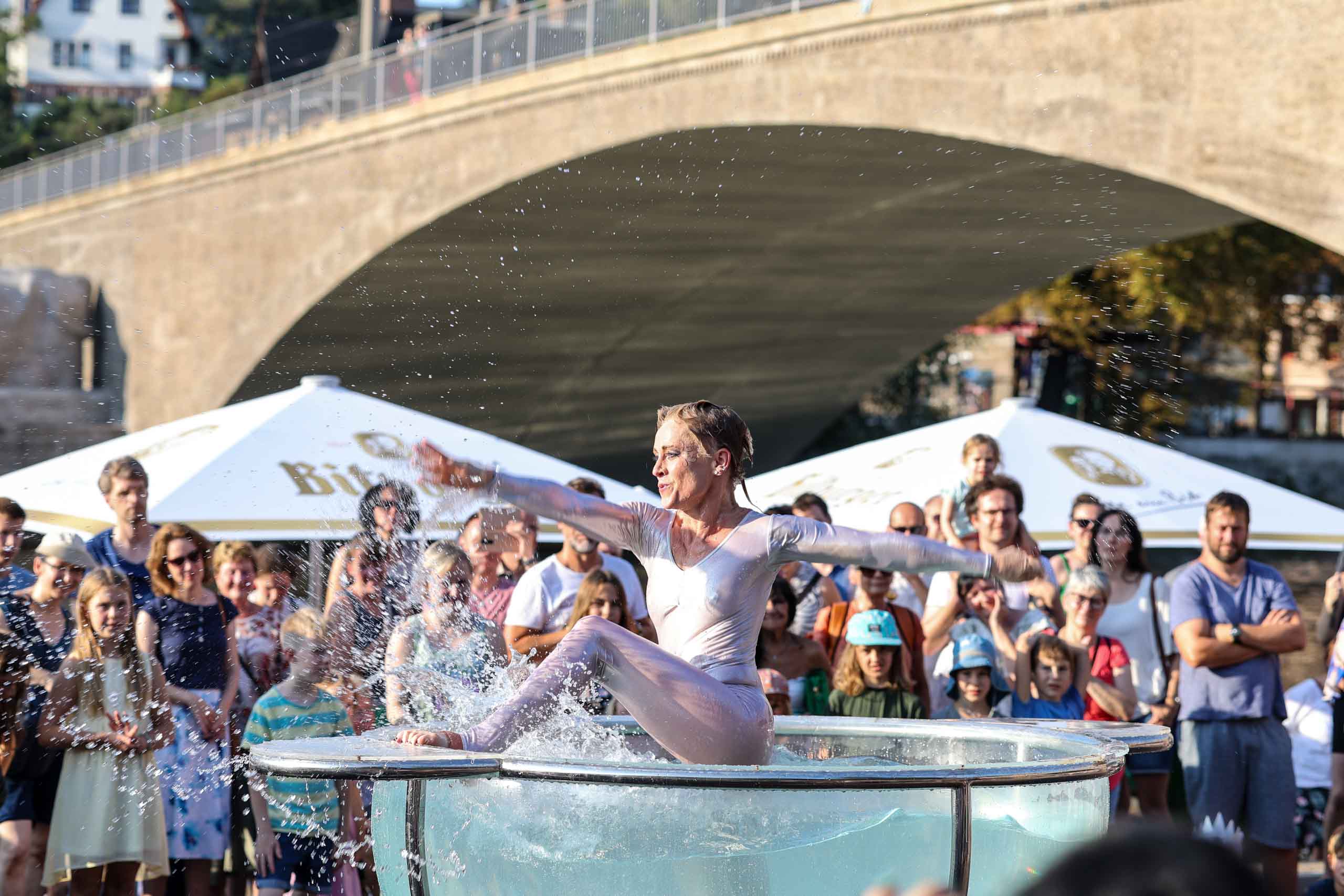 Linda Sander (Waterbowl)