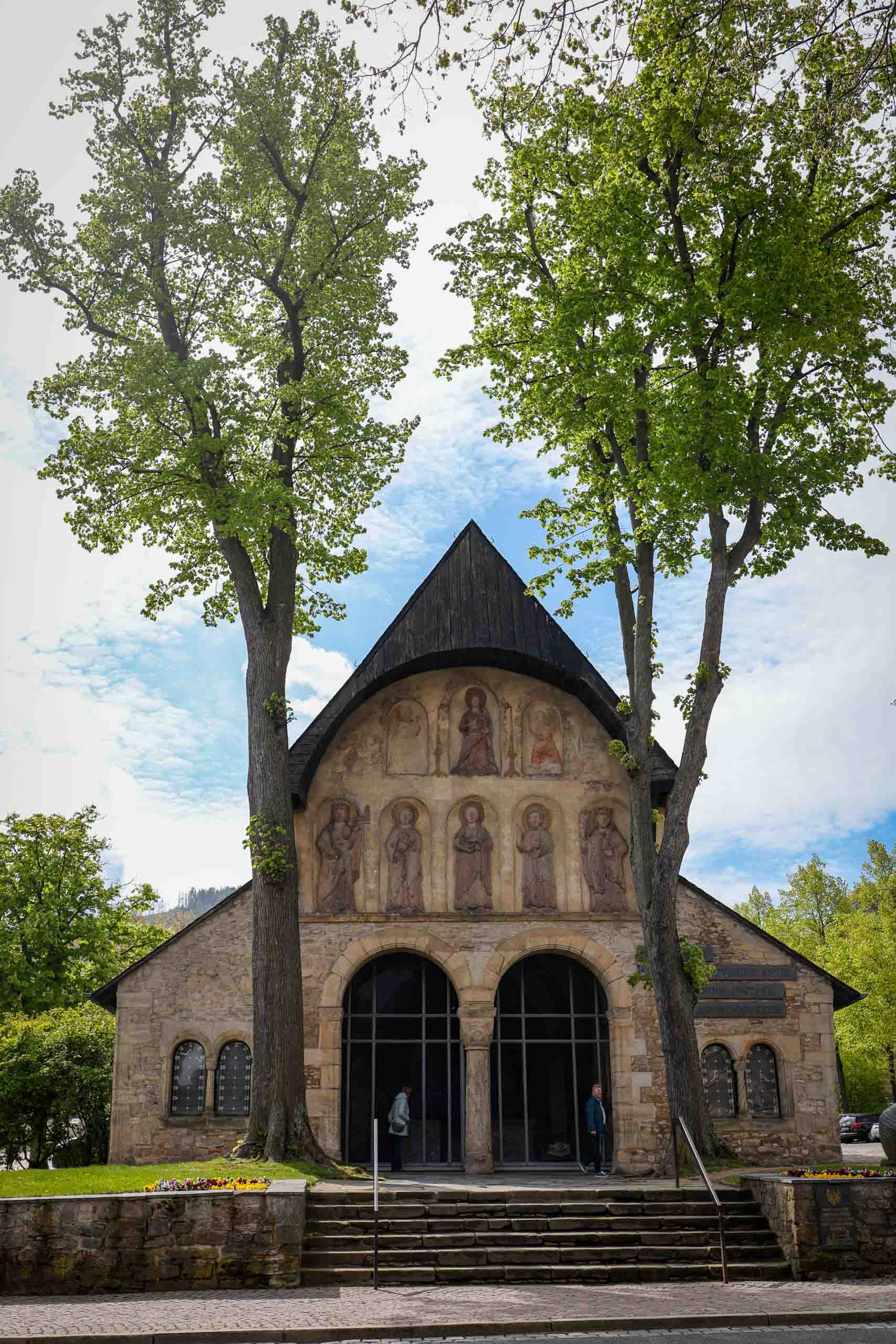 Portal der ehemaligen Dom-Vorhalle