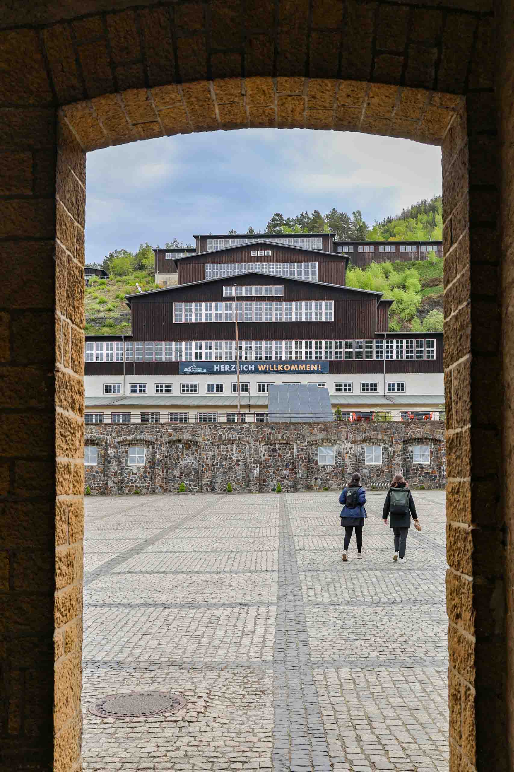 Am Rammelsberg nahm der Harzer Bergbau seinen Anfang. Das Bergwerk wurde 1988 nach über 1.000 Jahren nahezu ununterbrochenen Bergbaus stillgelegt