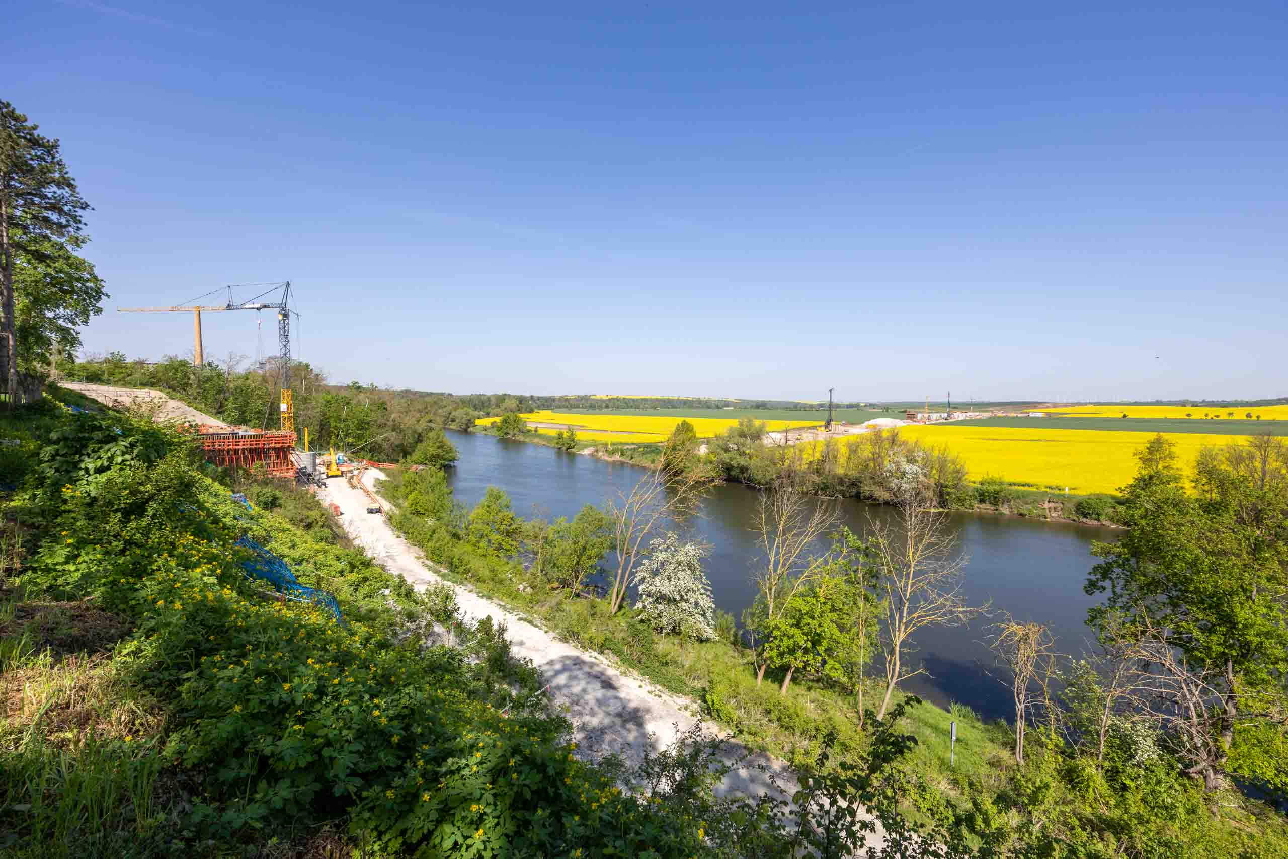 Saalequerung A 143 zwischen Schiepzig und Salzmünde