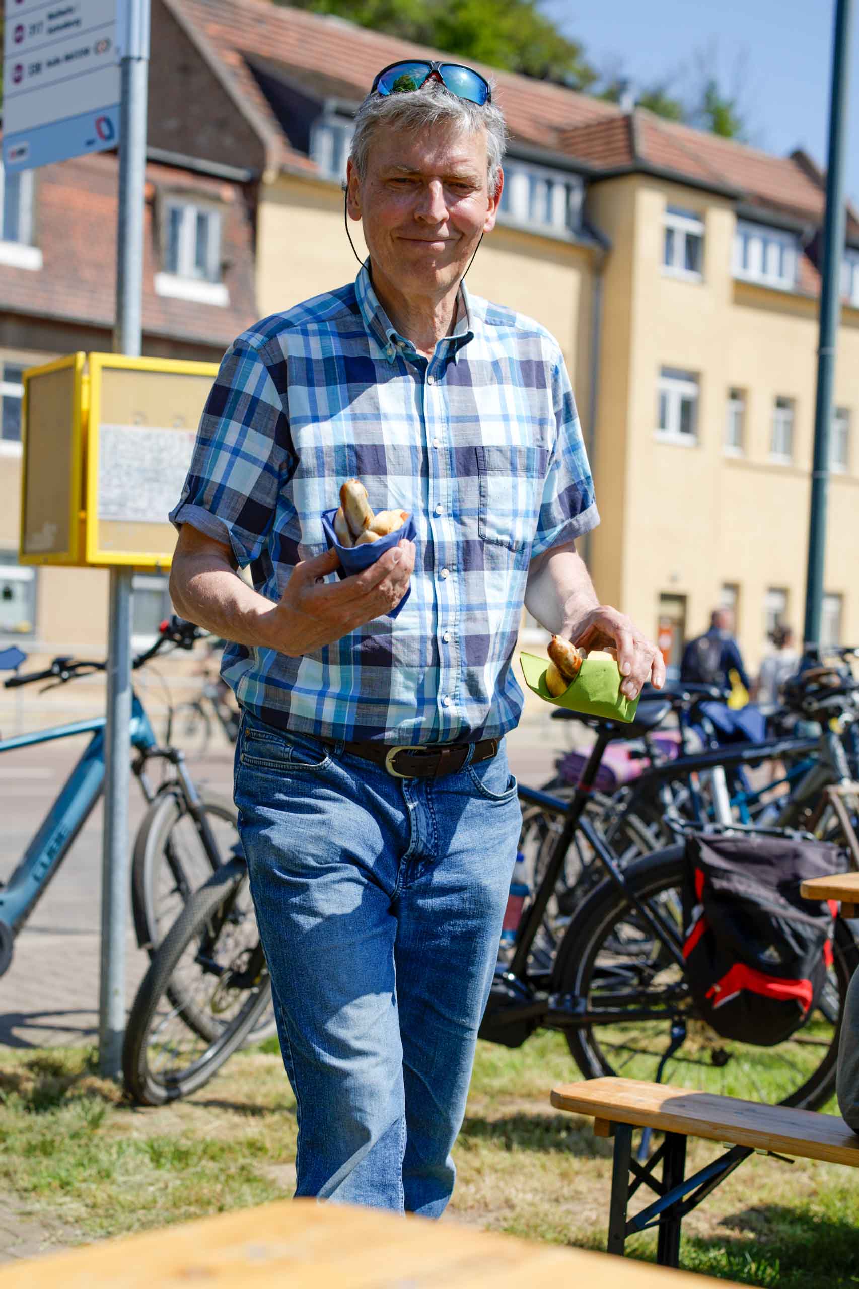 Dazu eine BW vom Rost