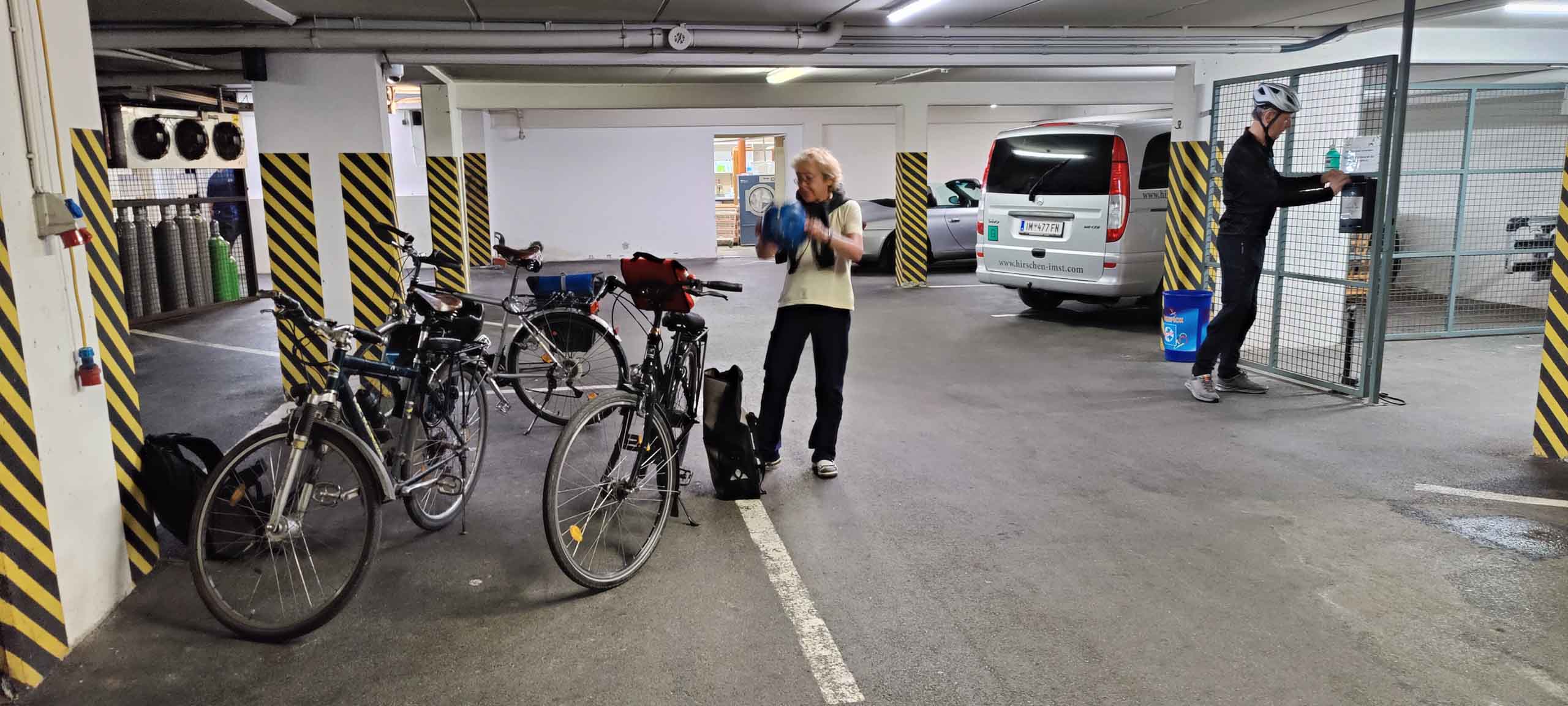 Fahrradbox im Keller