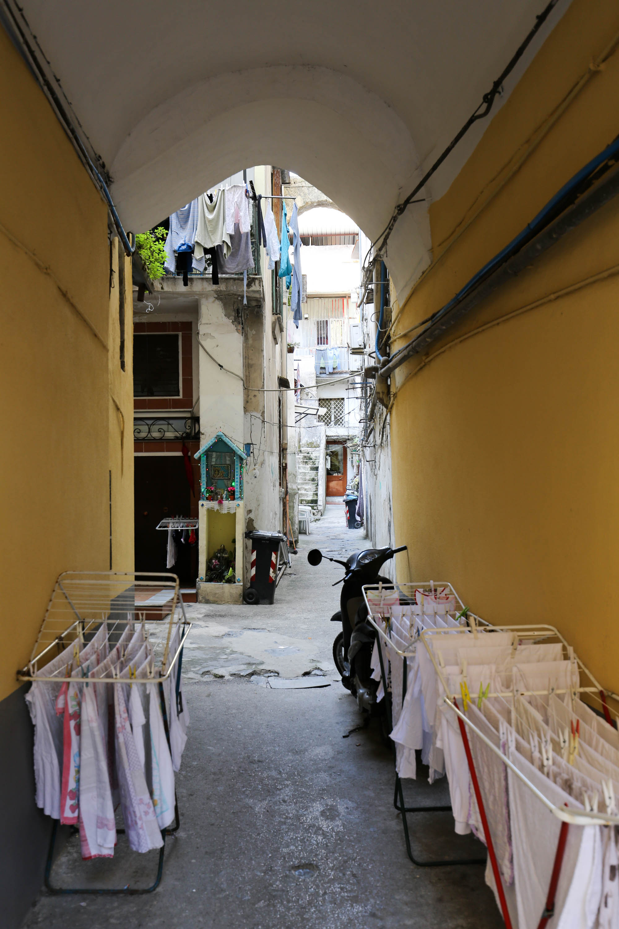 Typischer Hausdurchgang in Ercola