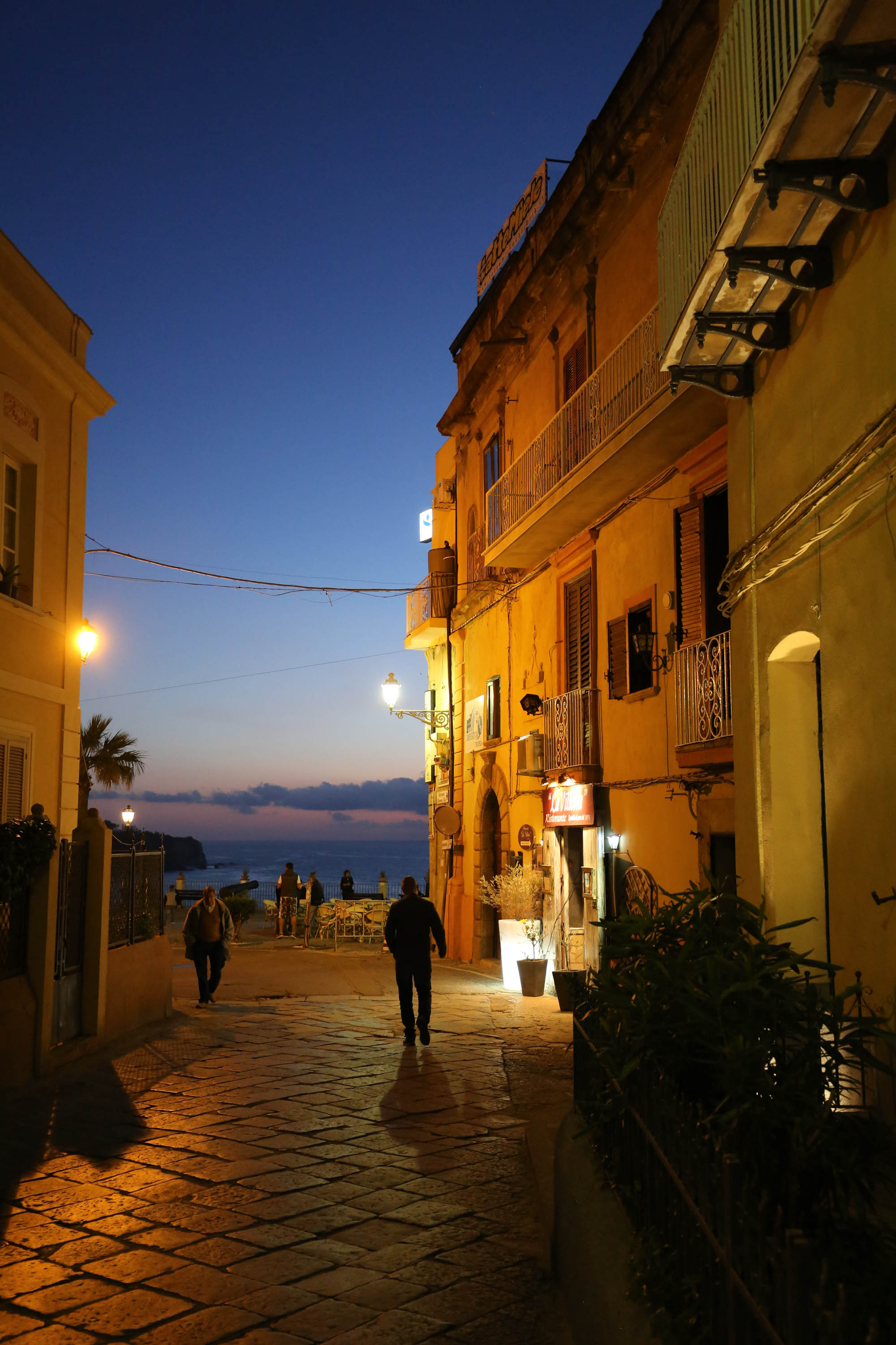 Altstadt über dem Meer