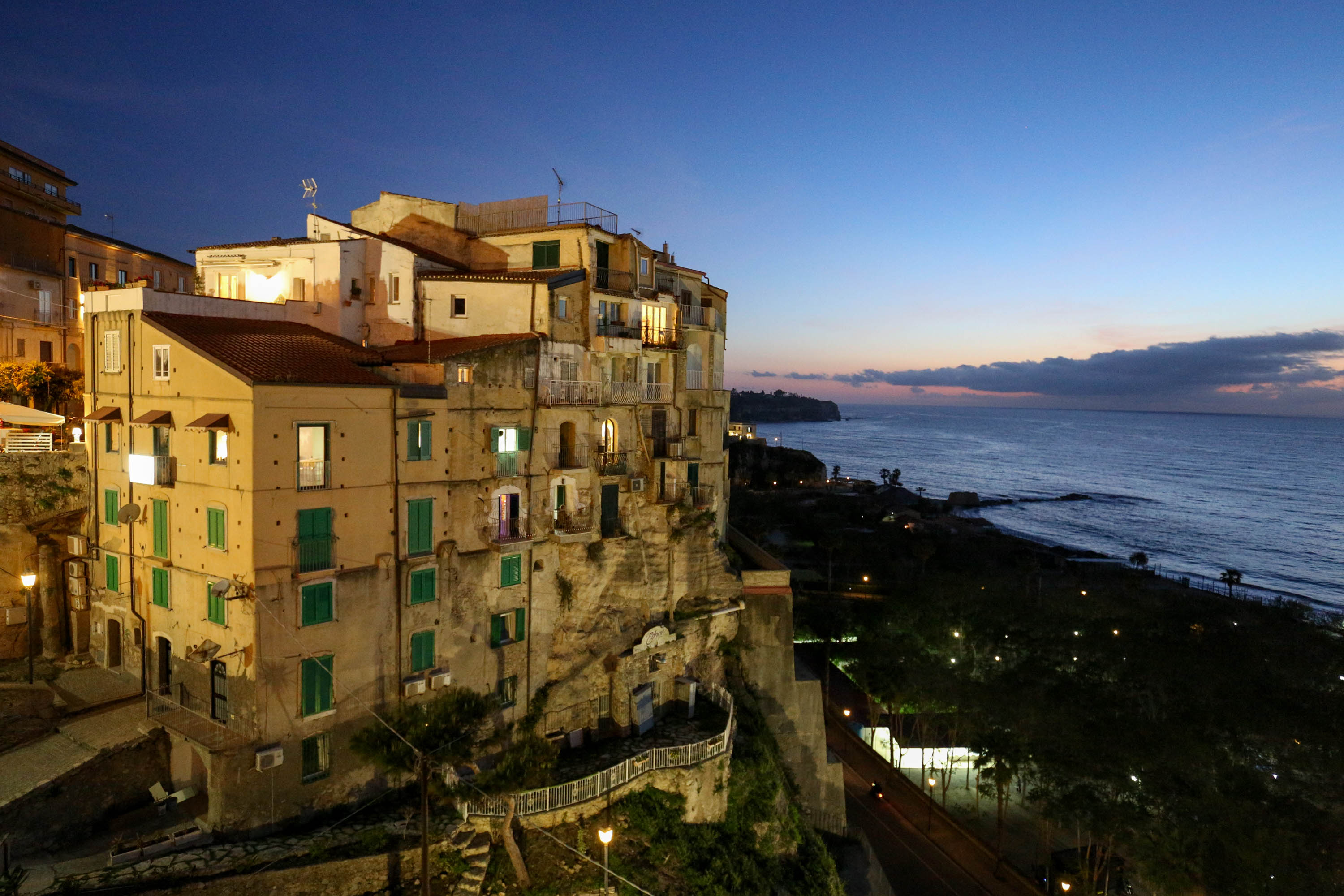 Altstadt über dem Meer