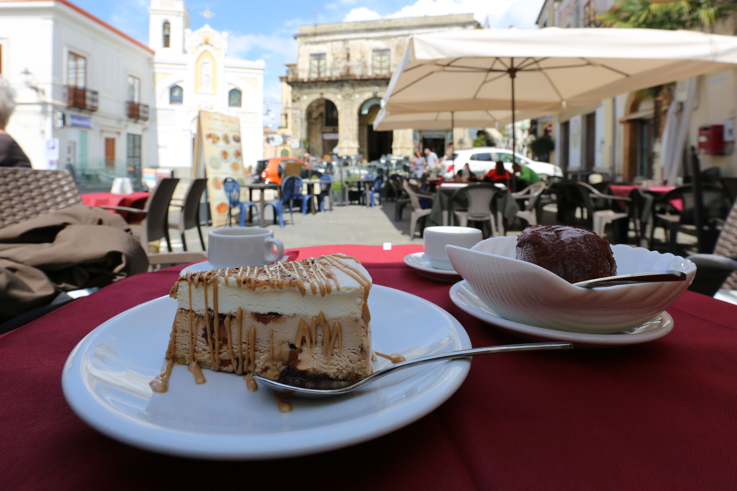 Tartufo di Pizzo (rechts)