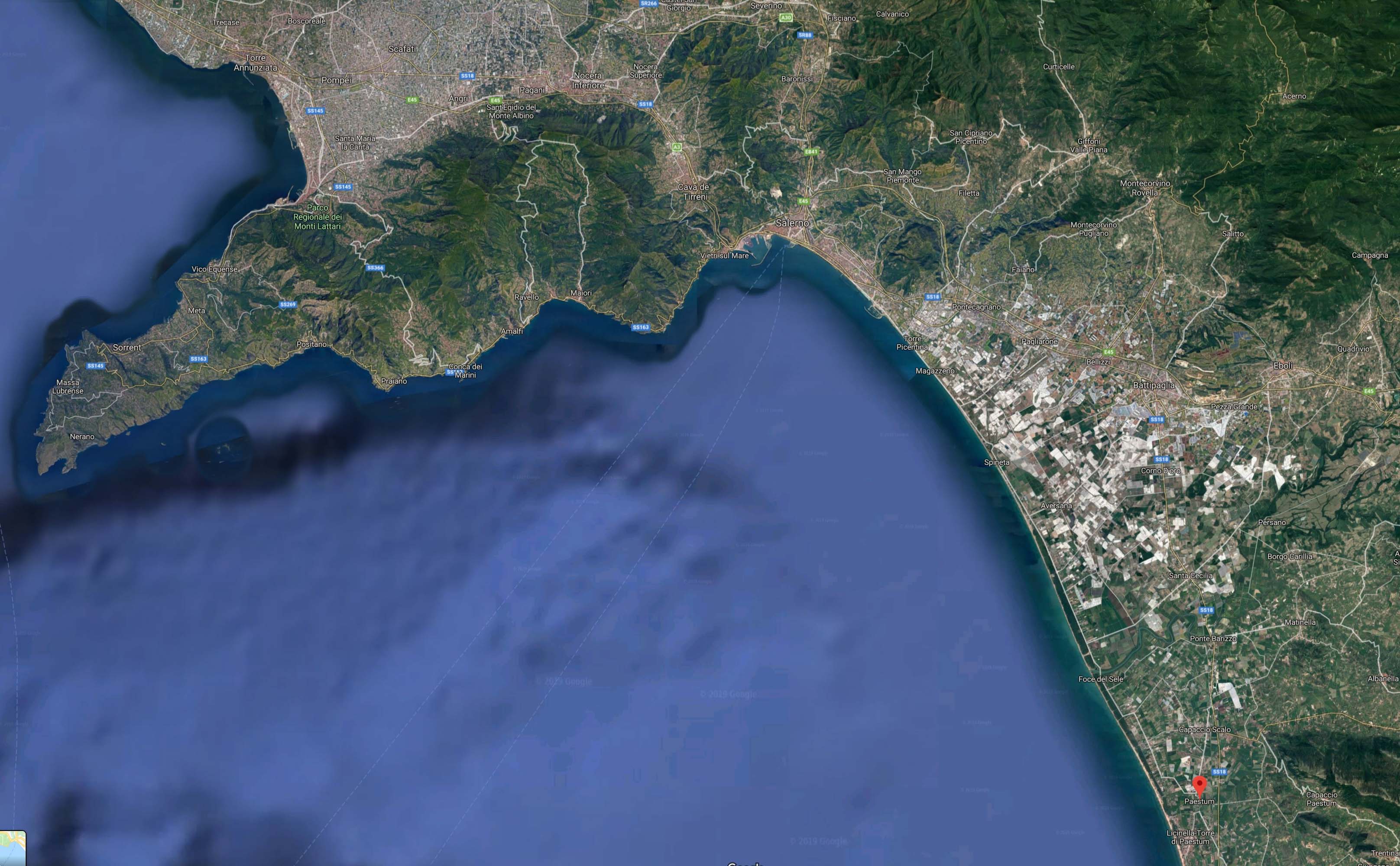 Von Paestum fahren wir östlich vorbei zur Amalfi-Küste