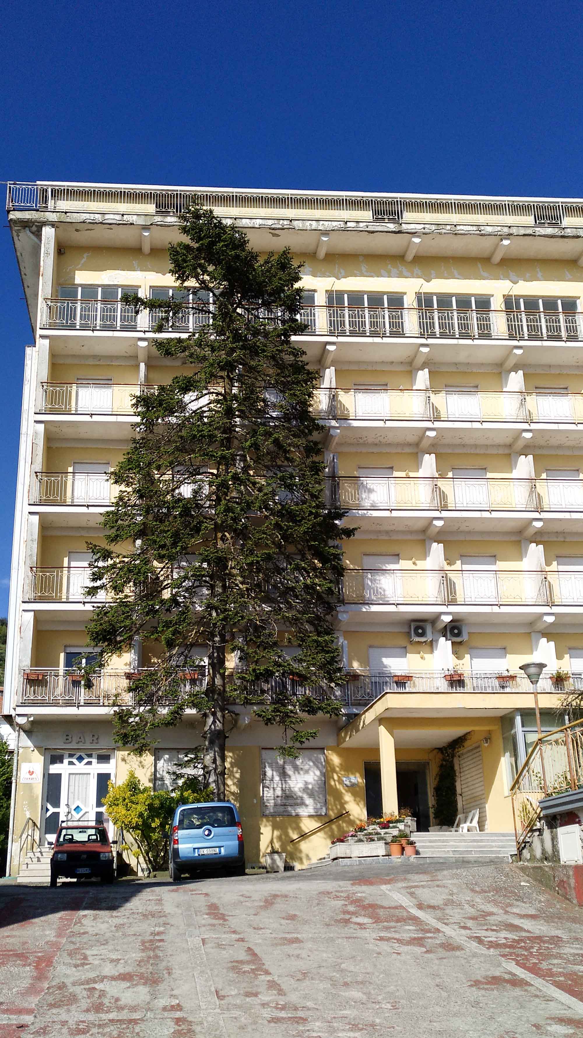 Ungwöhnliche Konstellation