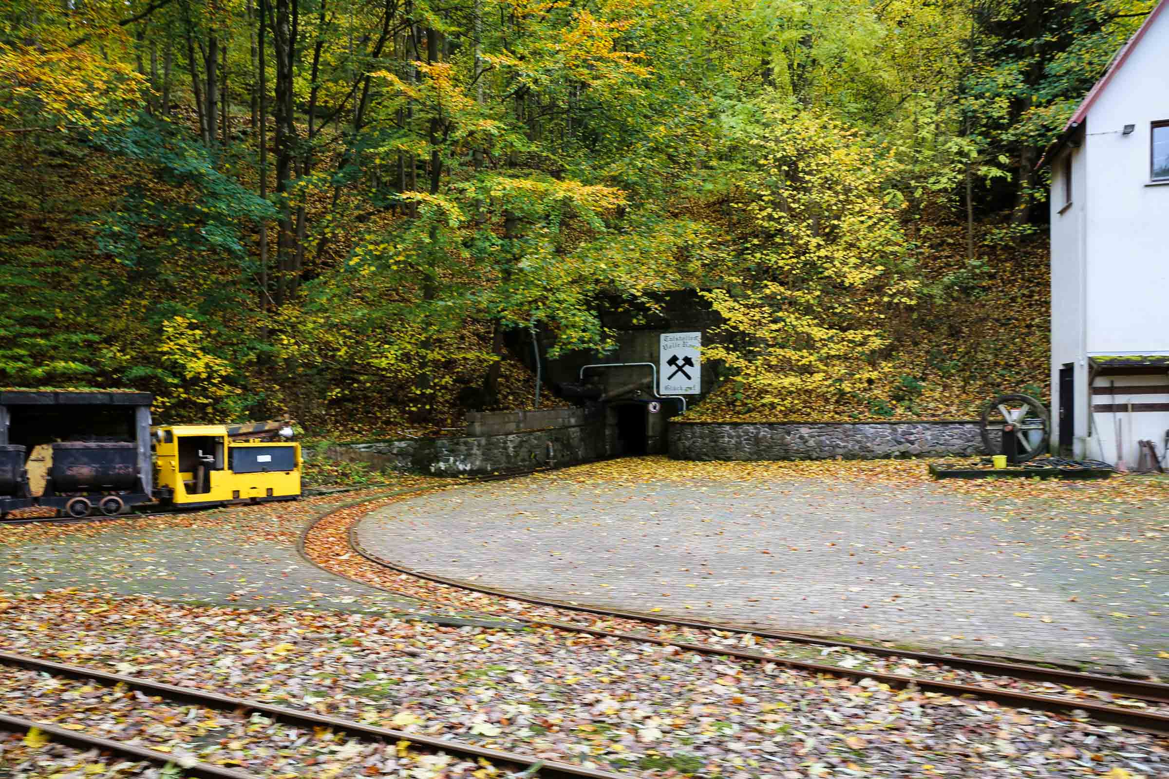 Einfahrt in die Grube