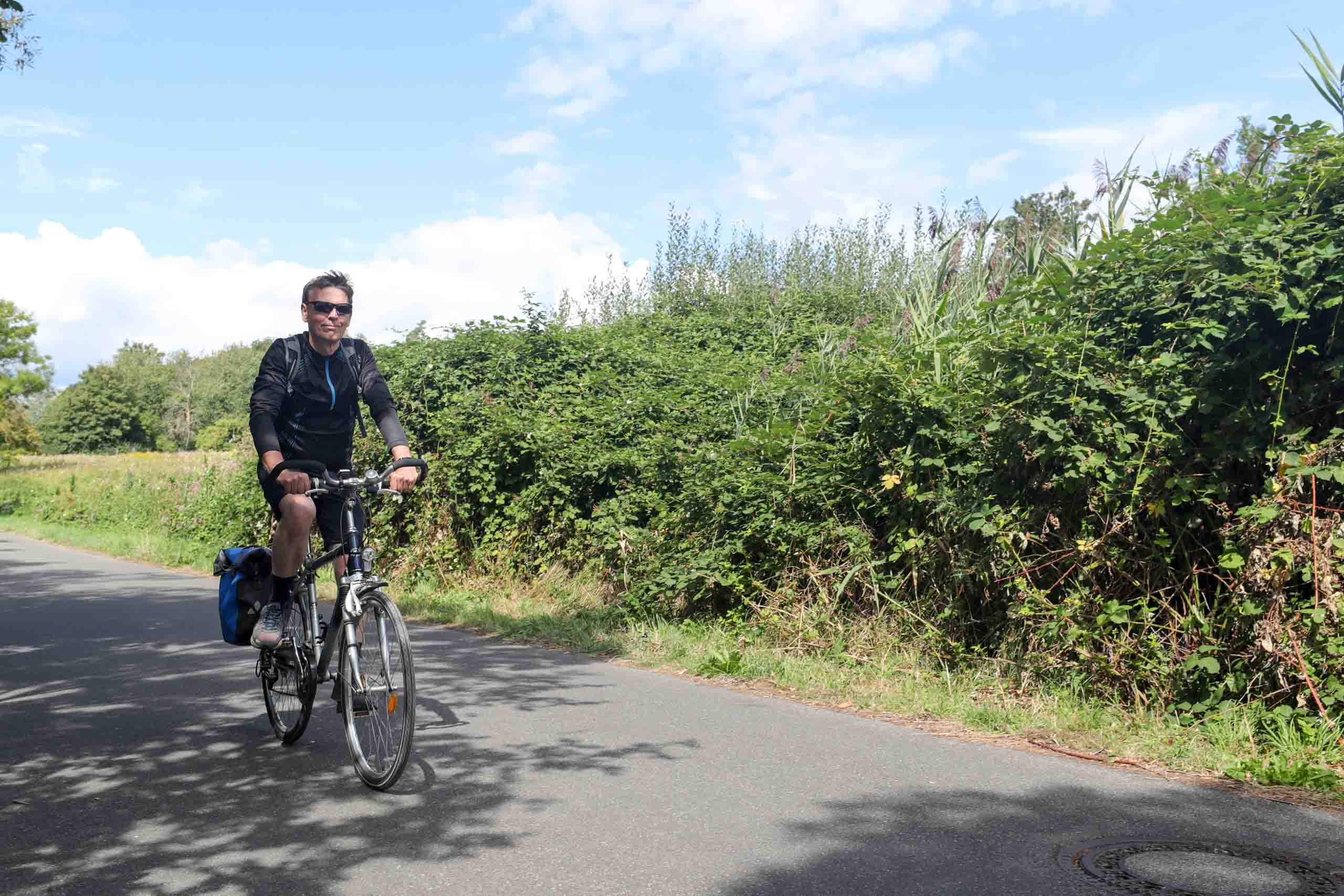 Und er fährt hinterher