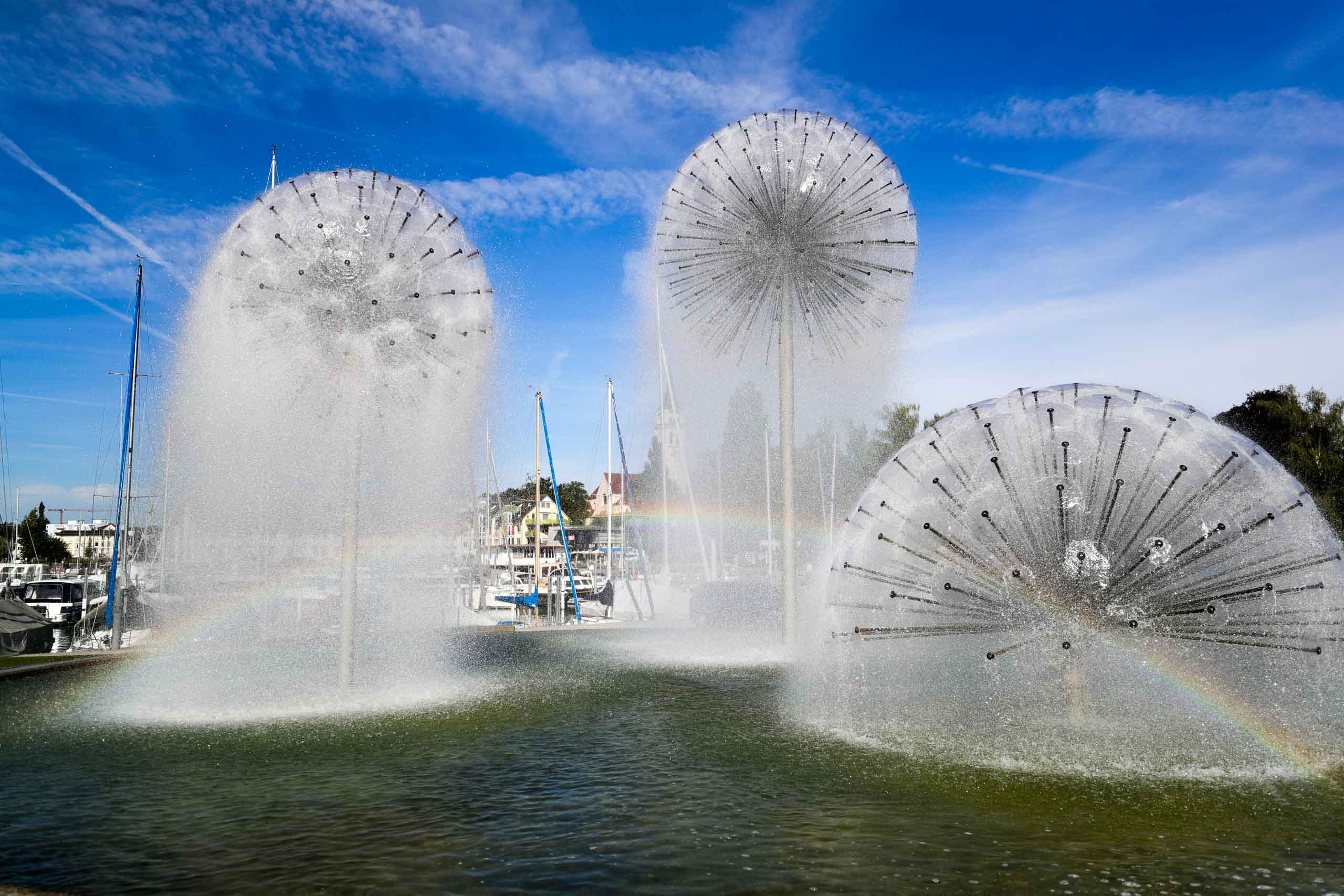 Ein identischer Brunnen steht in Christchurch / Neuseeland.