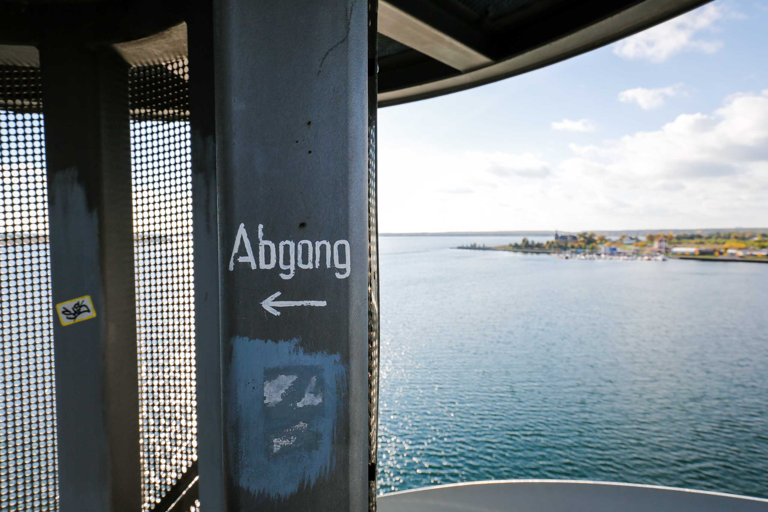Auf- und Abgang sind getrennt