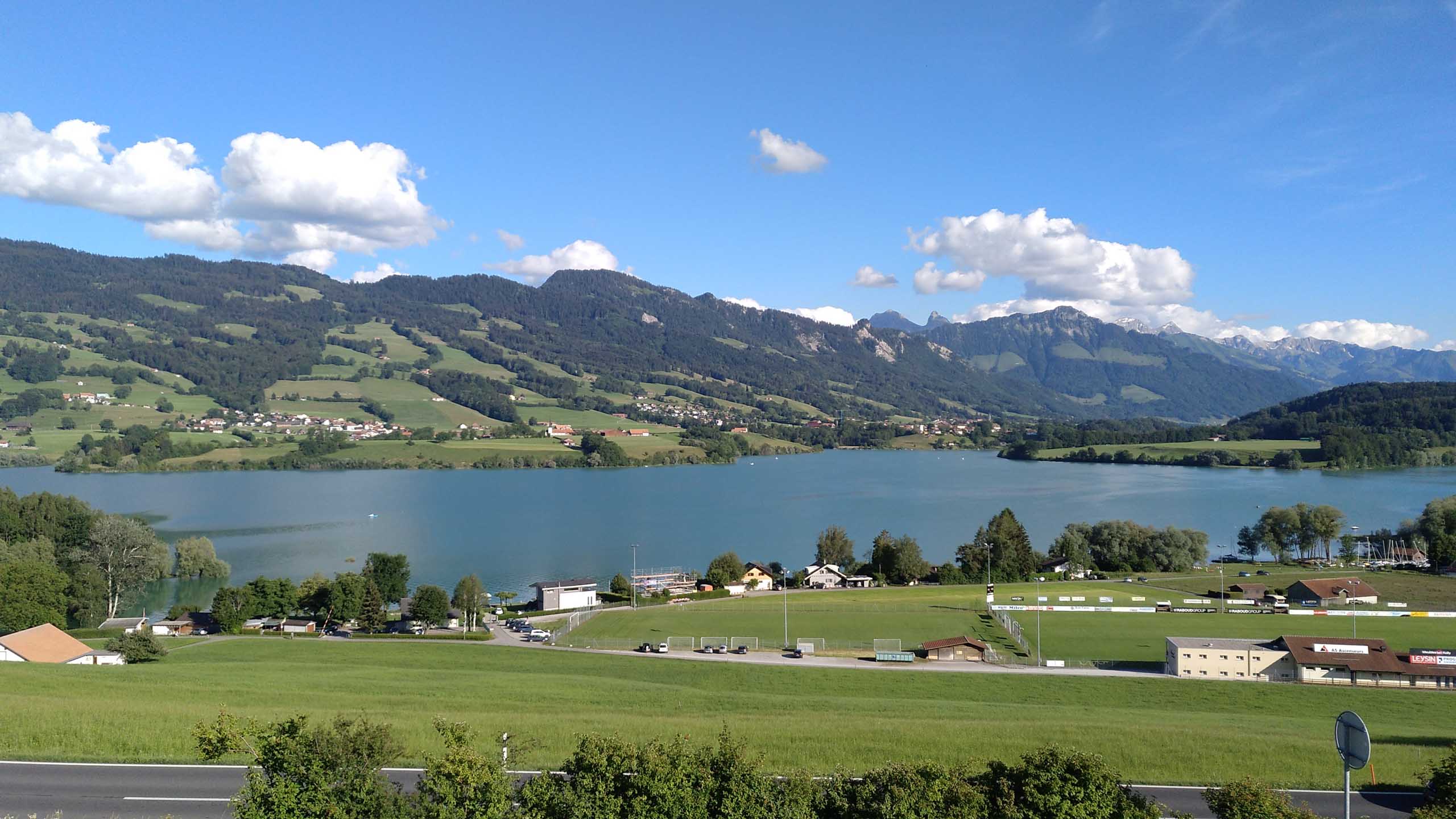Greyerzersee im Kanton Freiburg