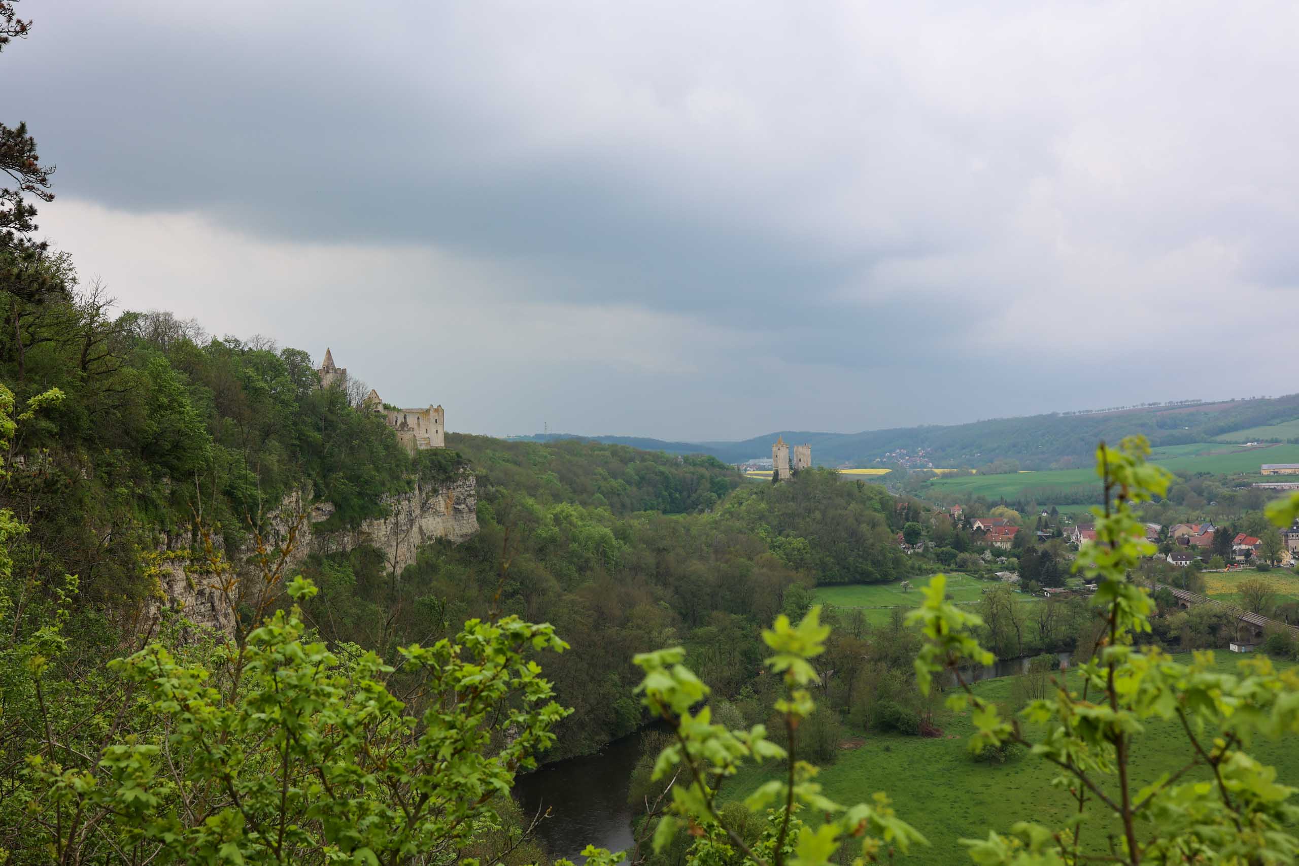 Rudelsburg und Burg Saaleck