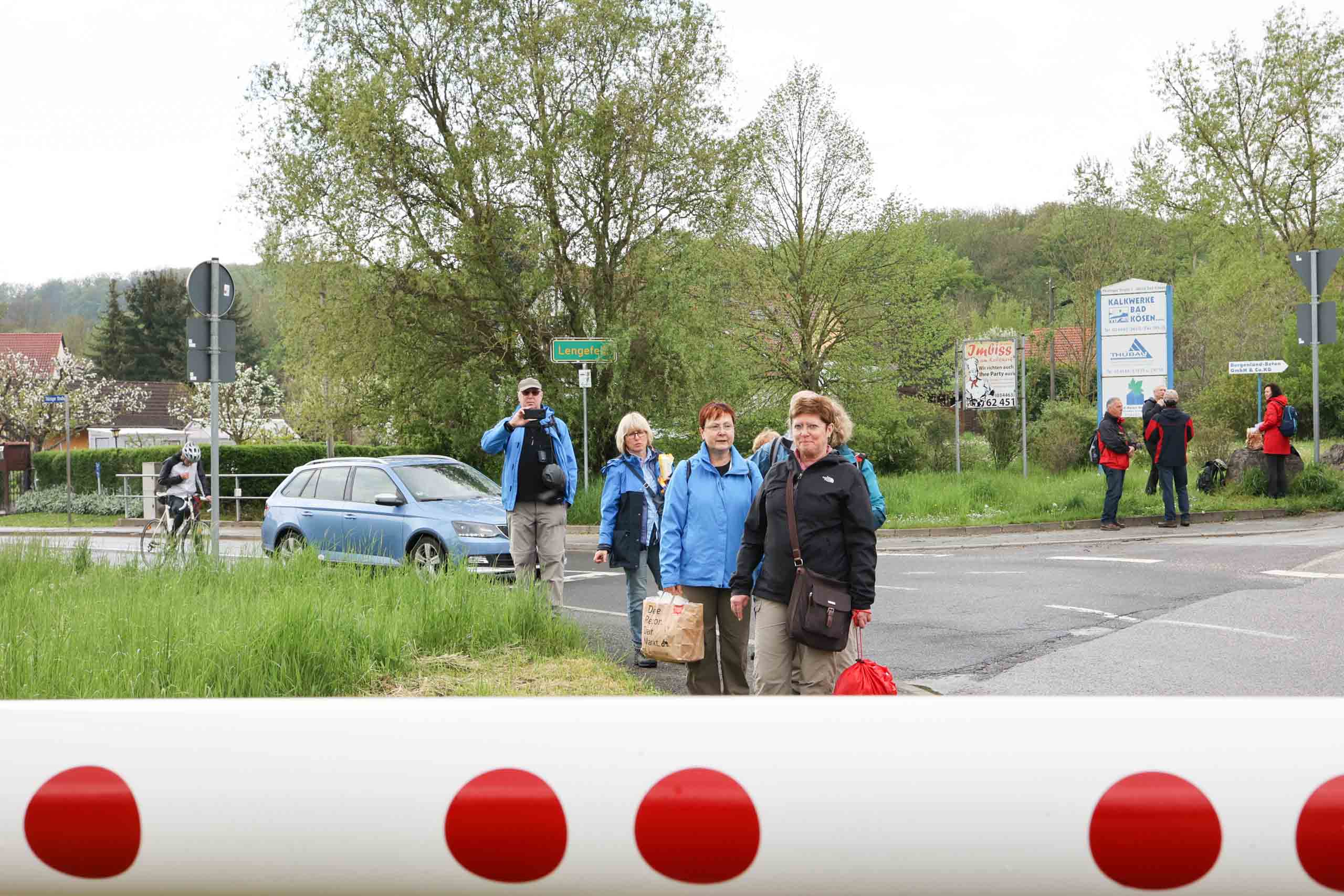 Ehe wir uns aufraffen, schließt die Schranke bereits wieder :-O