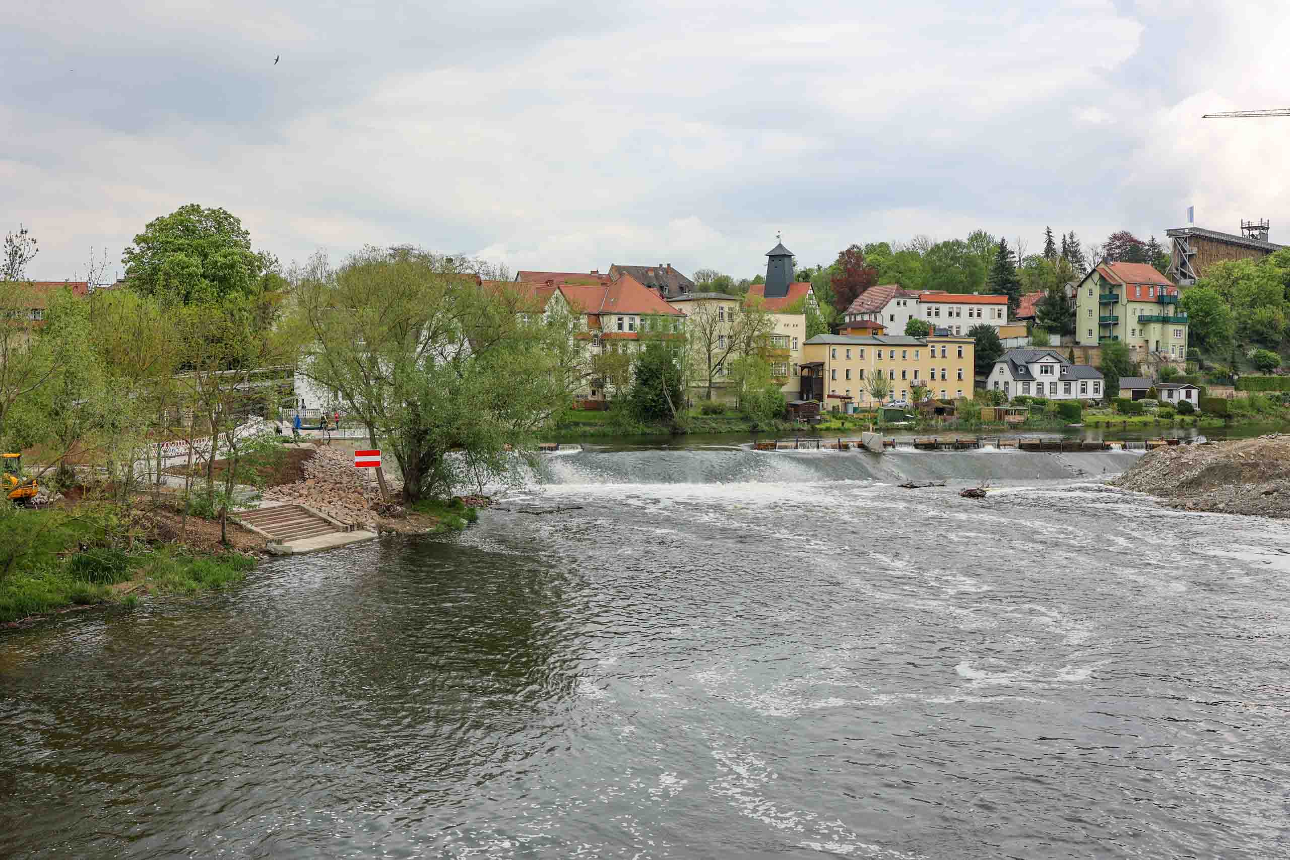 Das Saale-Wehr in Bad Kösen