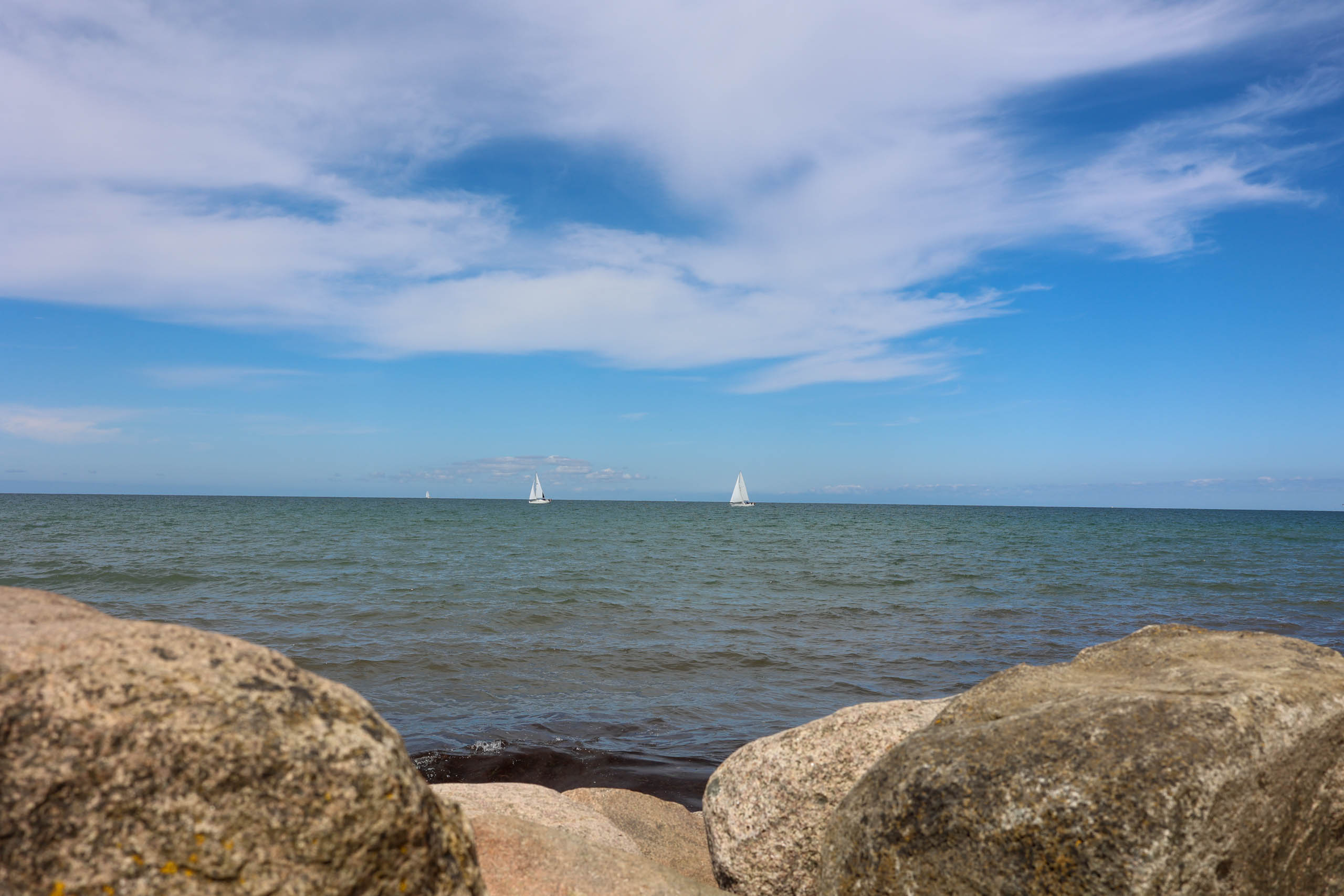 Es blinkt ein einsam Segel