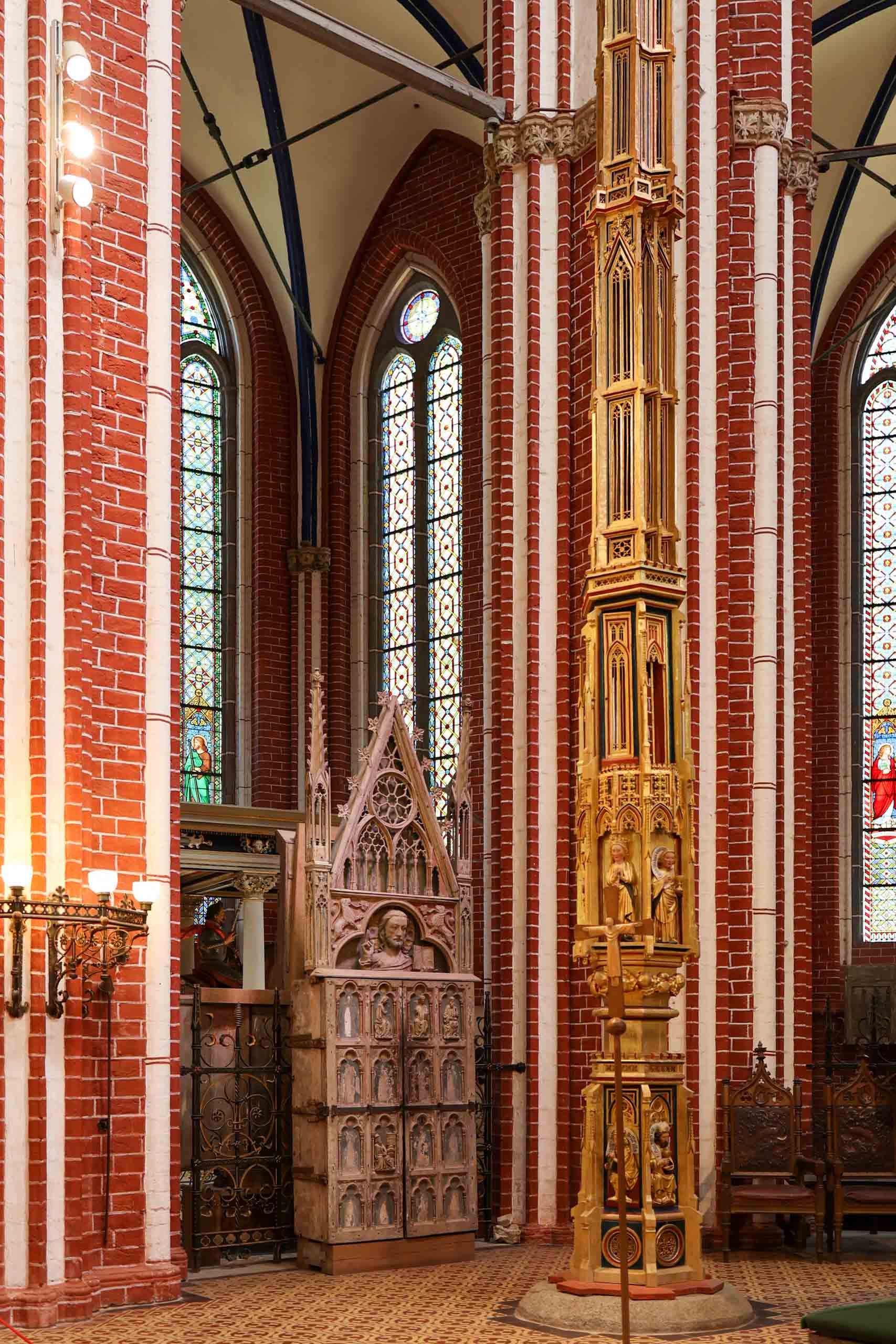 Doberaner Kelchschrank (1310)