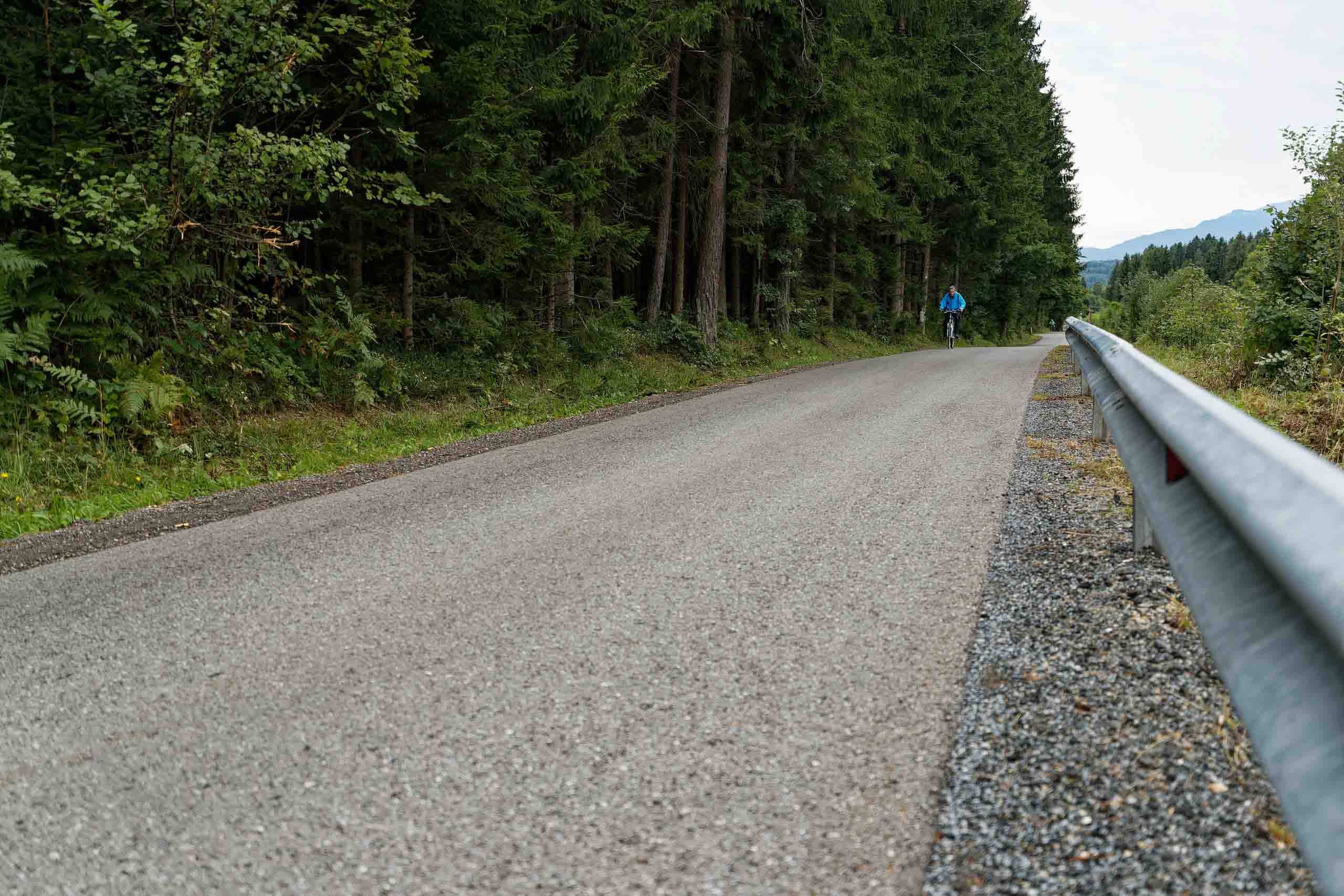 Ein langer Berg für die Muskelkraft!