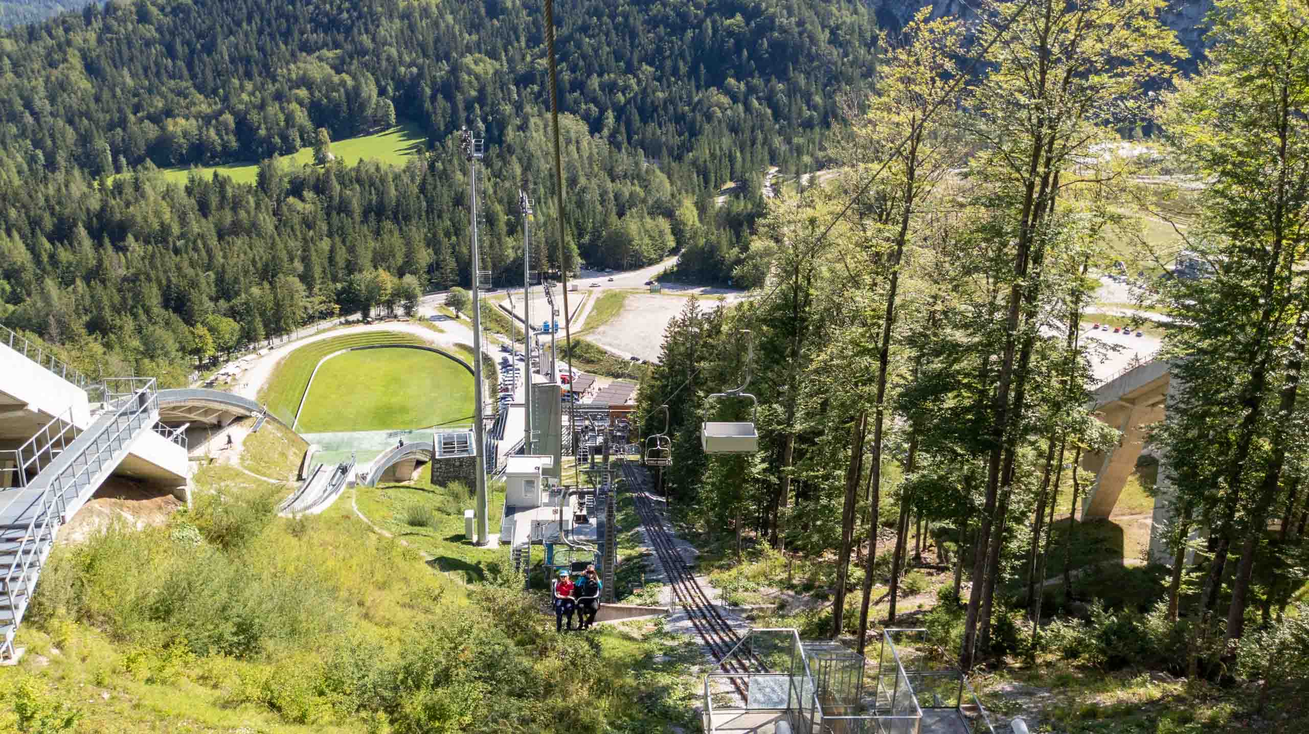 Wir nehmen den Sessellift