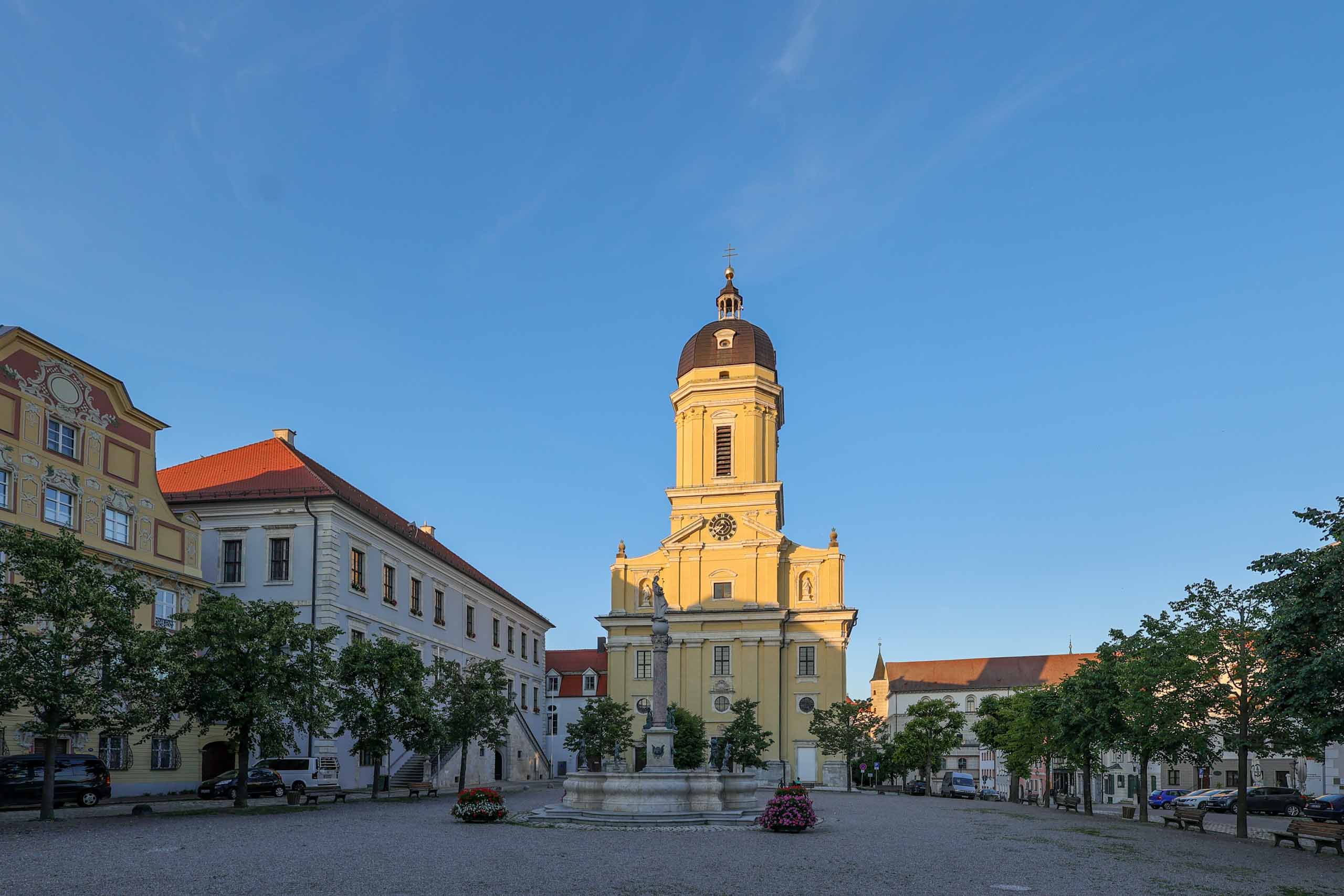 Karlsplatz in Neuburg a.D.