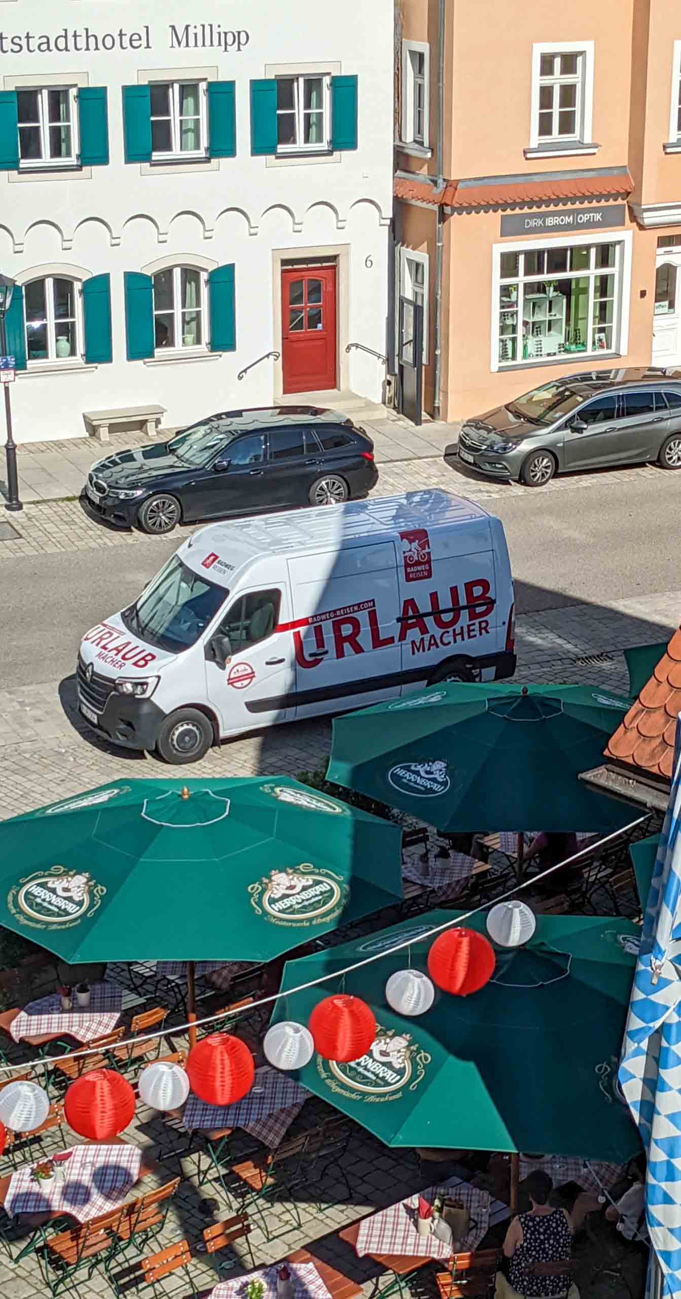 Jetzt sind auch unsere Koffer am Ziel