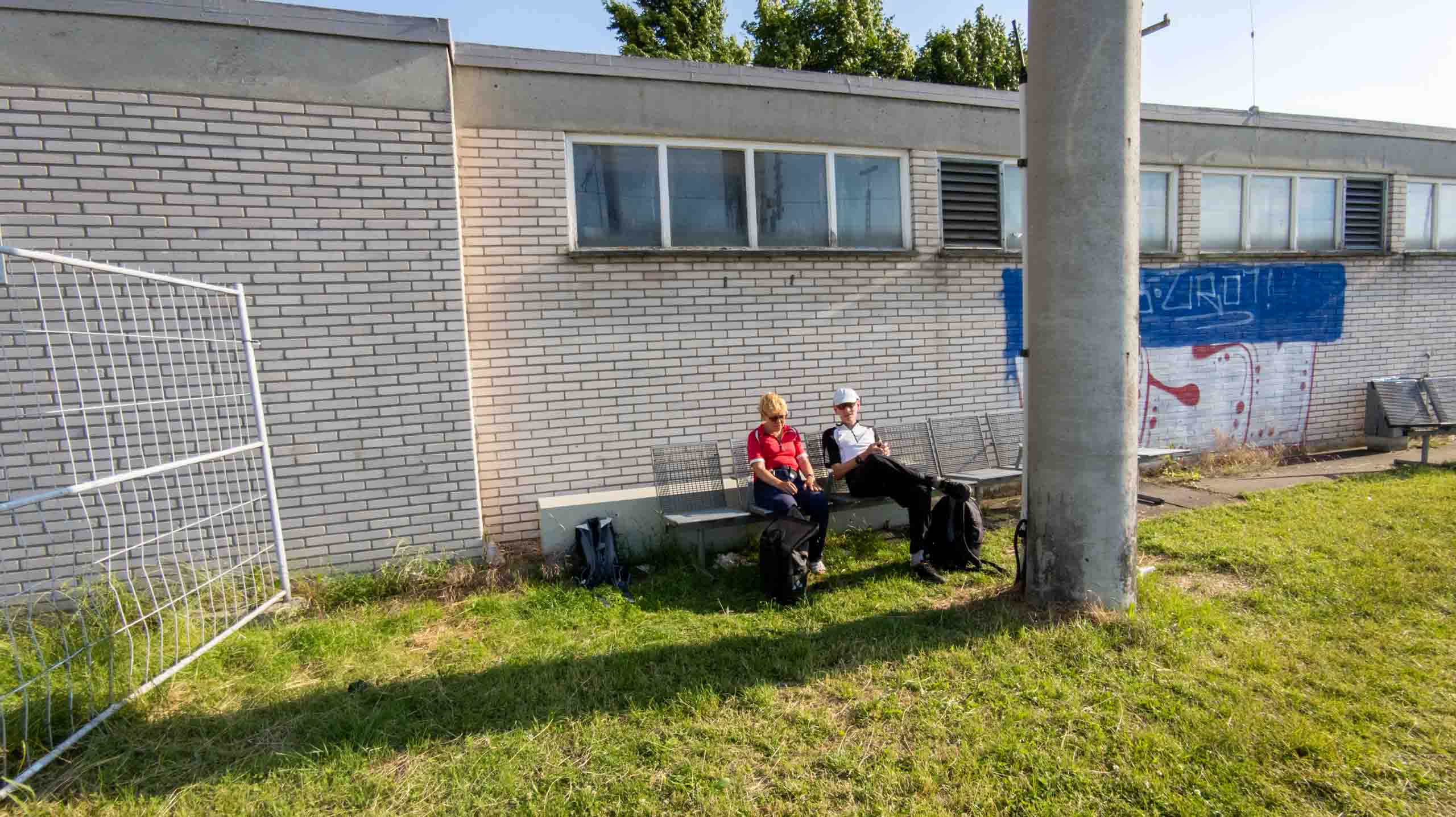 Warten auf den "9 €-Zug "