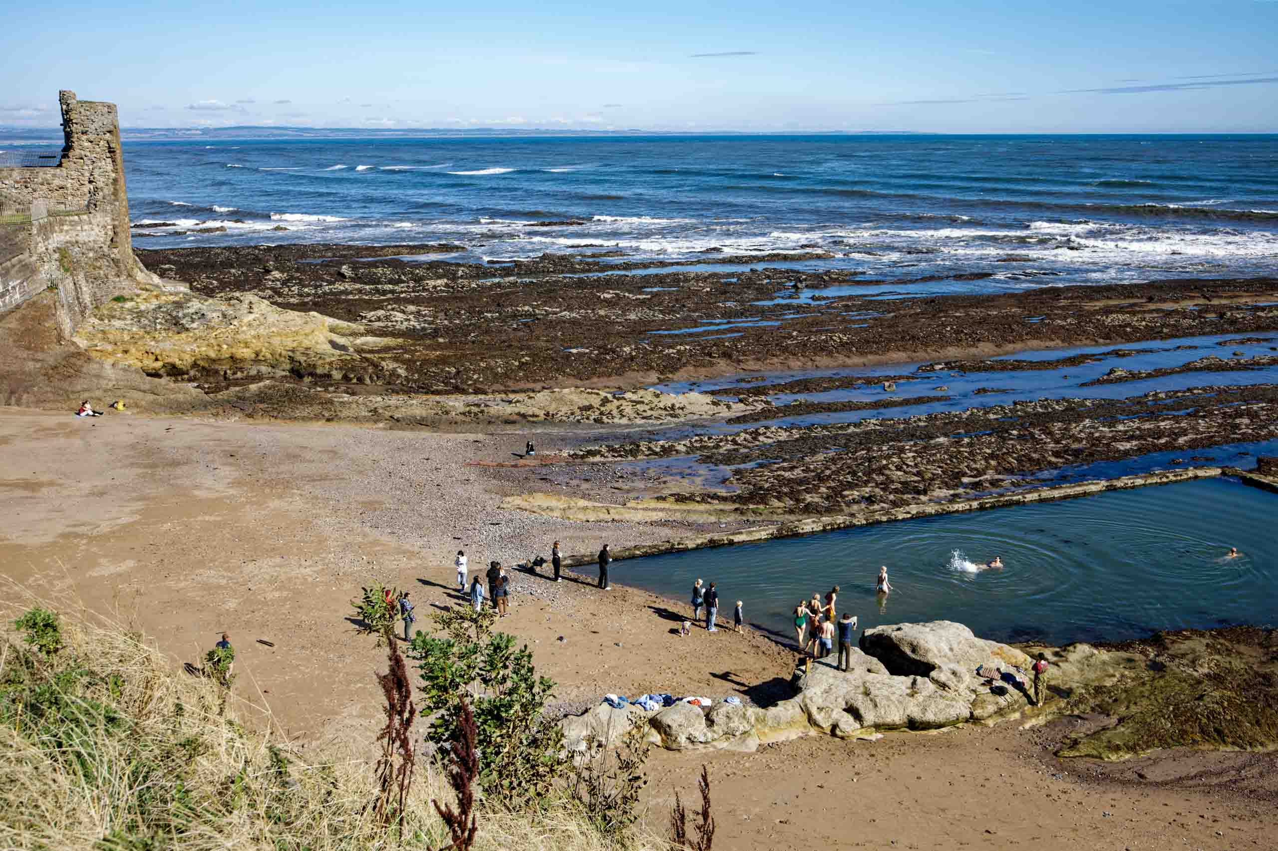 Die Sonne scheint, also kann man baden?