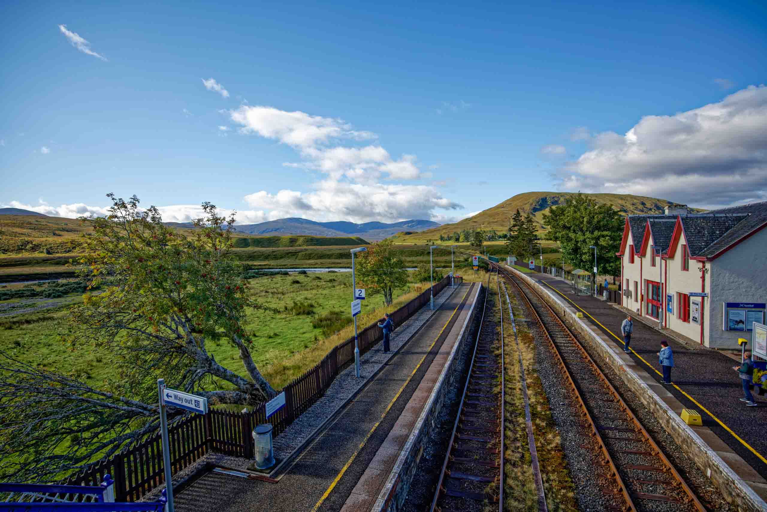 Queen Victoria nutzte den bahnhof 1877 zu einem Ausflug zum Loch Maree