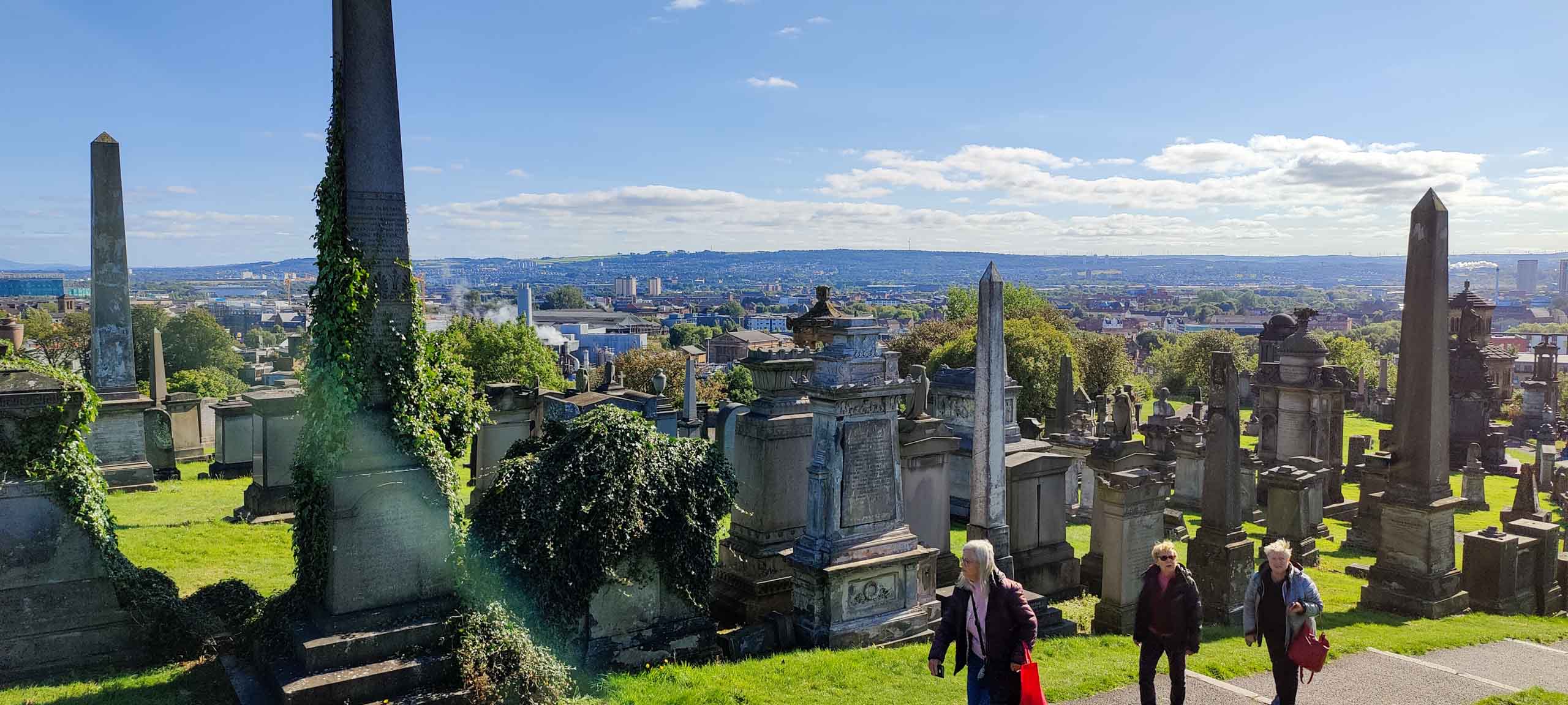 Blick vom Friedhof auf Glasgow