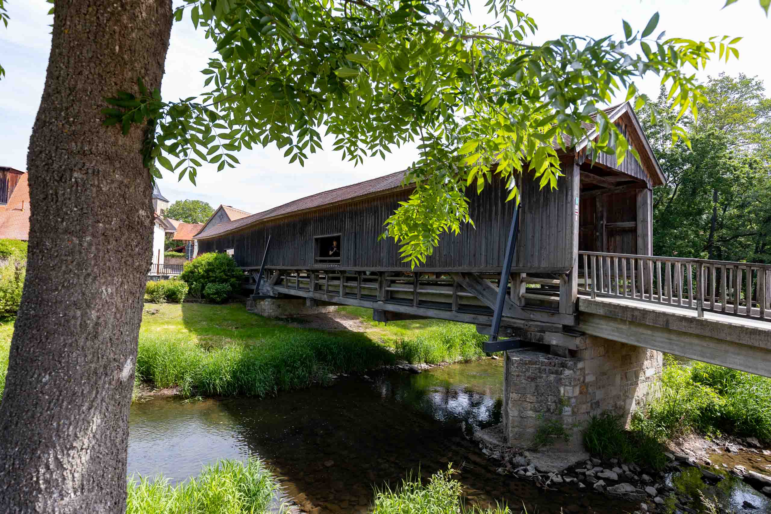 Denkmalgeschützte Holzbrücke in Buchfart
