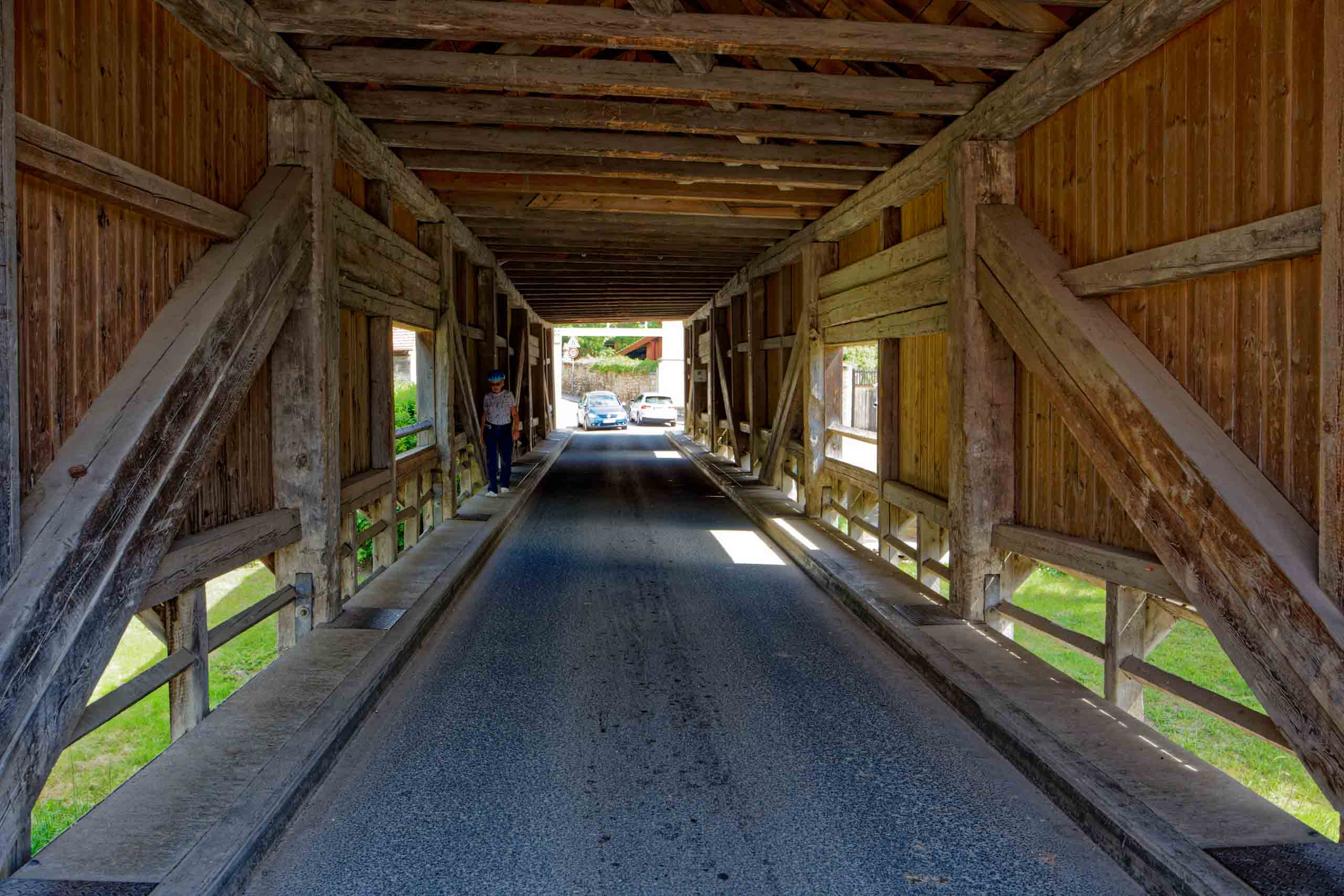 43 m lang - 3,2 m breit - Höhe 3 m