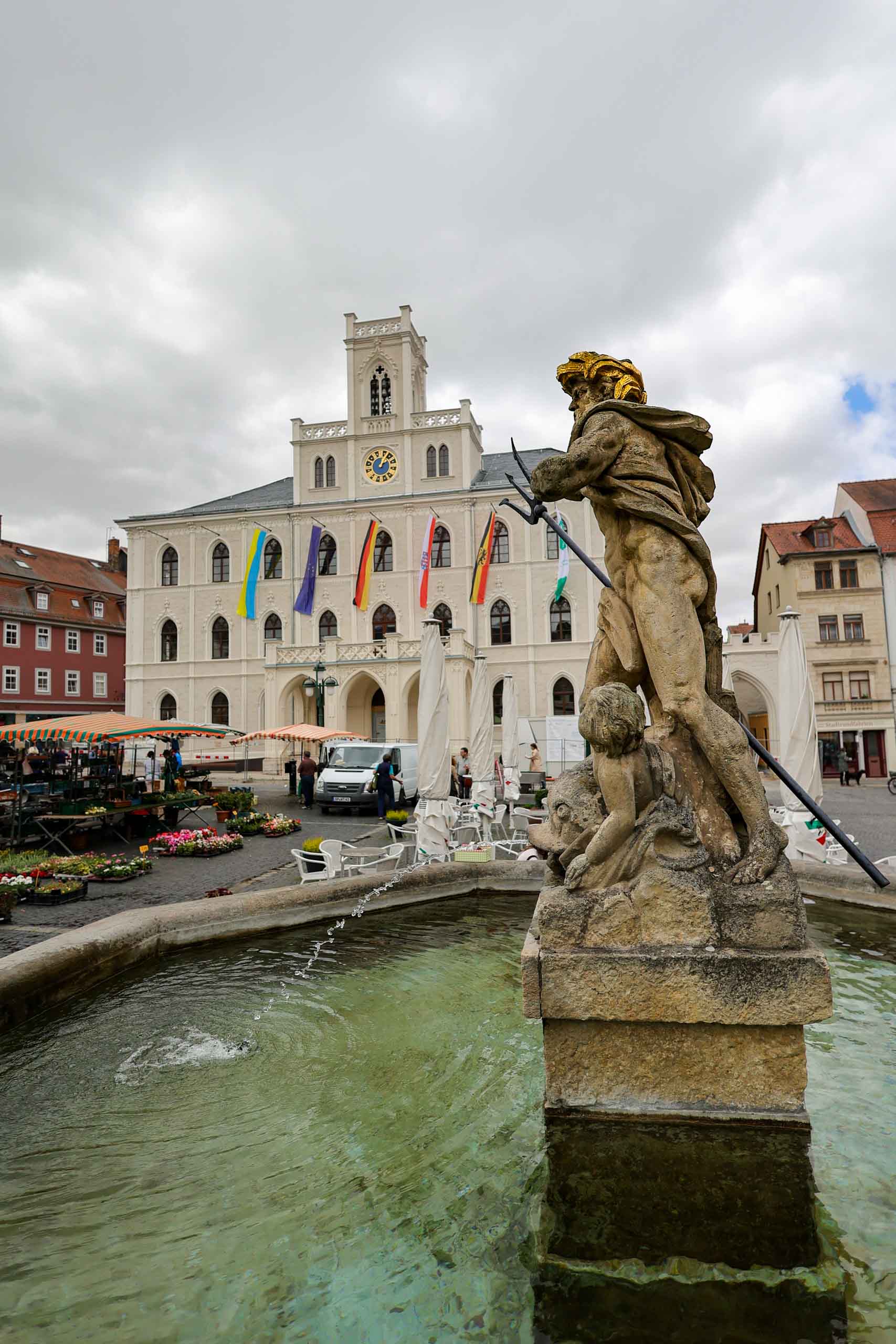 Rathaus mit Neptunbrunnen